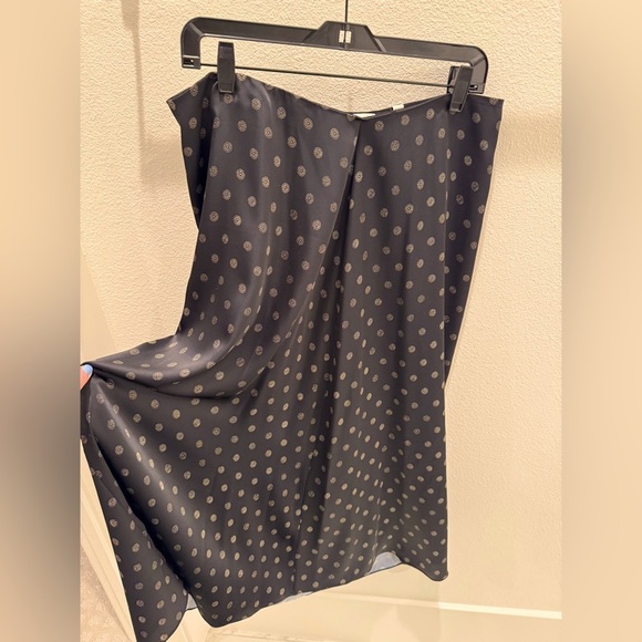 Vince. silky black and tan Skirt size 12 - Picture 1 of 5